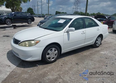 2005 Toyota Camry Le из США, поврежденный, VIN 4T1BE32K55U586930